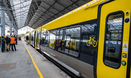 Exterior shot of the outside of the train with focus on the bike icon.