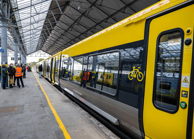 Exterior shot of the outside of the train with focus on the bike icon.